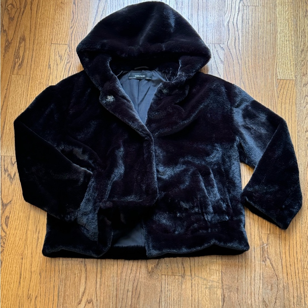Zara Black Faux Fur Hooded Jacket EUC